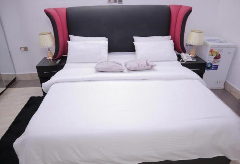 Ug Wils Hotels And Suites