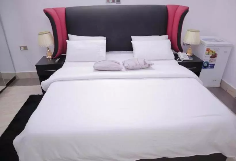 Ug Wils Hotels And Suites