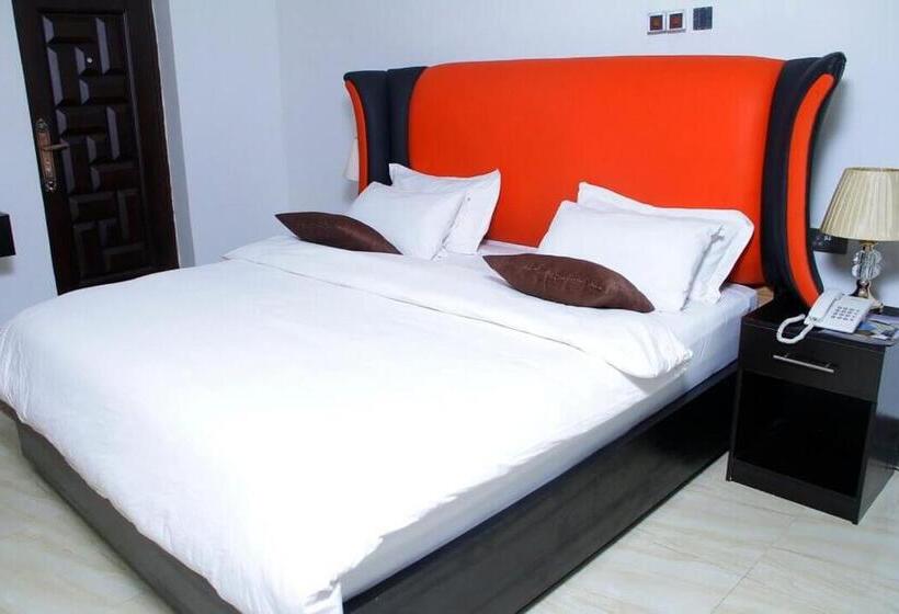 Ug Wils Hotels And Suites
