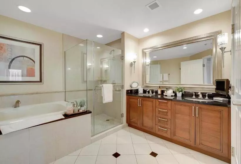 Blu Cashmere Suite  Mgm Signature 23rd Flr W/balcony Strip View