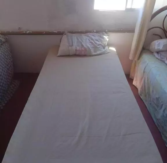 Hostel Leonardo