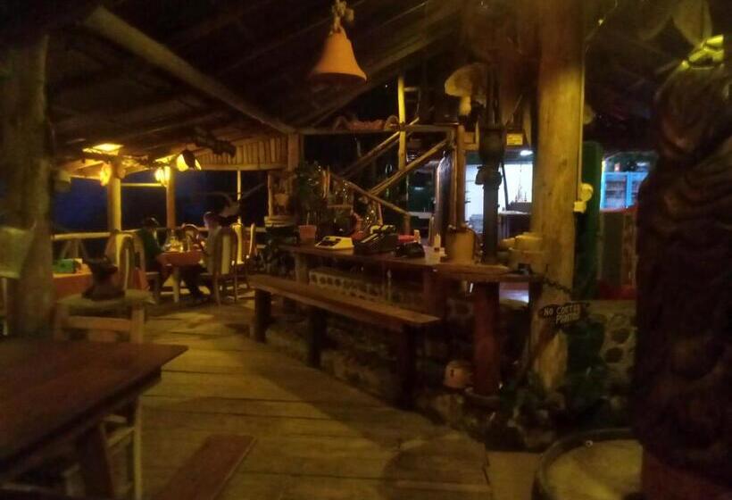 בית מלון כפרי Restaurante Y Mirador Bosque Alegre