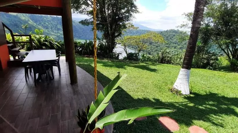 ホテル Restaurante Y Mirador Bosque Alegre