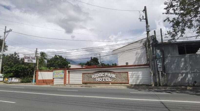 בית מלון כפרי Ridge Park