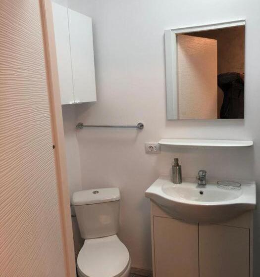 پانسیون Camere In Regim Hotelier