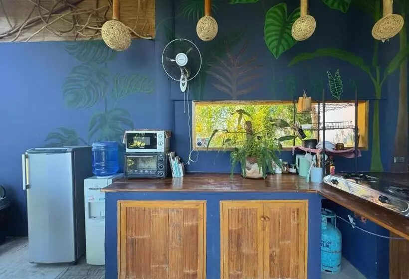 Majatalo Jungle Kingdomes Guest House