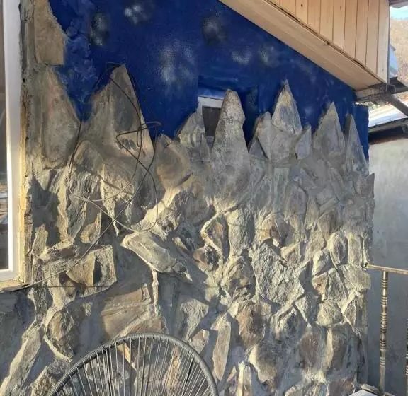 پانسیون Mamuka Chartolani Guesthouse