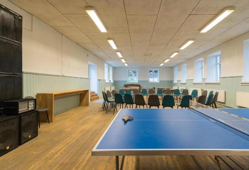 پانسیون Pikasilla Puhke  Ja Koolitusmaja