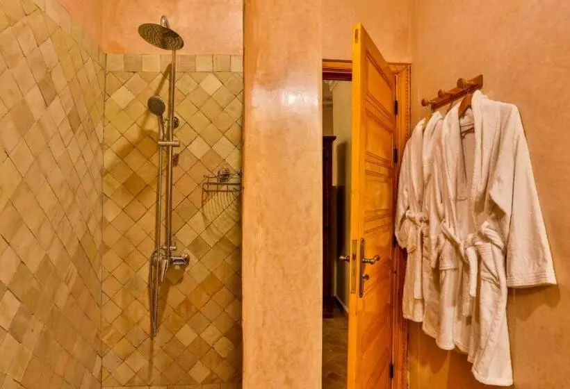 Riad N 15 Zefriti