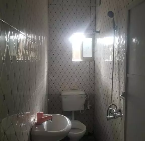 Stainless World International Hotel And Suites