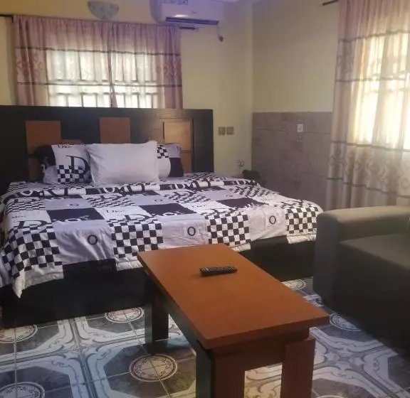 Stainless World International Hotel And Suites