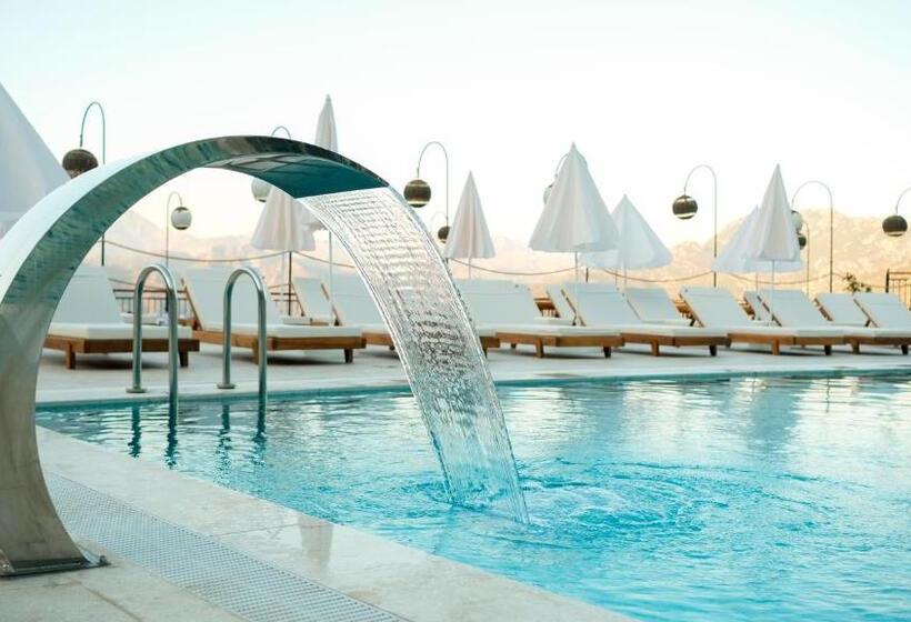 Xen Deluxe Boutique Hotel And Restaurant