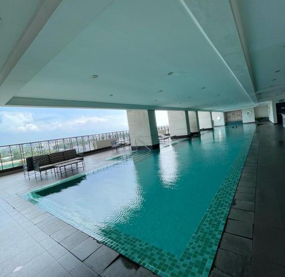 Admiral Baysuites 1 Br Unit