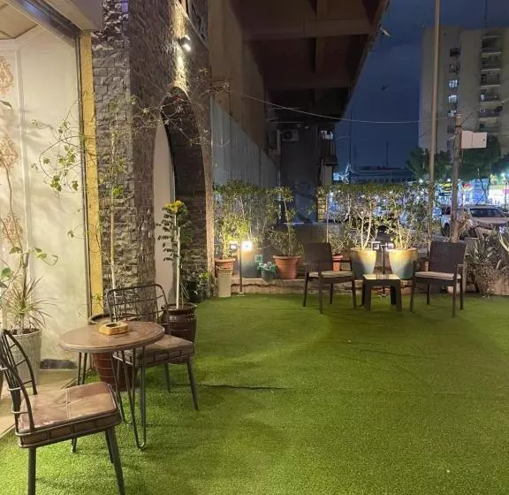 Al Rabie Hotel & Apartments