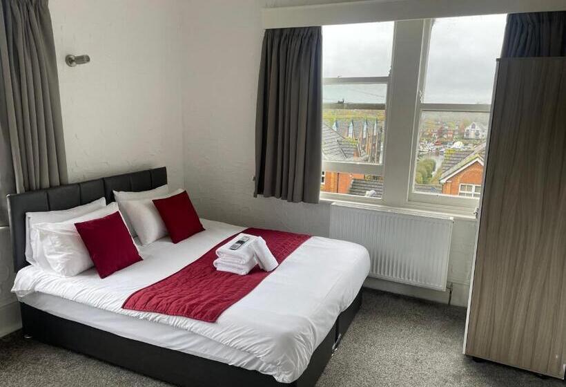 هاستل River Side Rooms