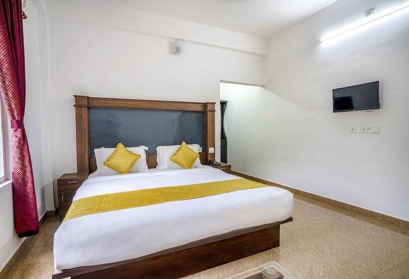 Fabhotel Abrigo Residency