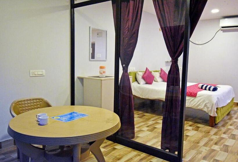 בית מלון כפרי Brindavanam Resort