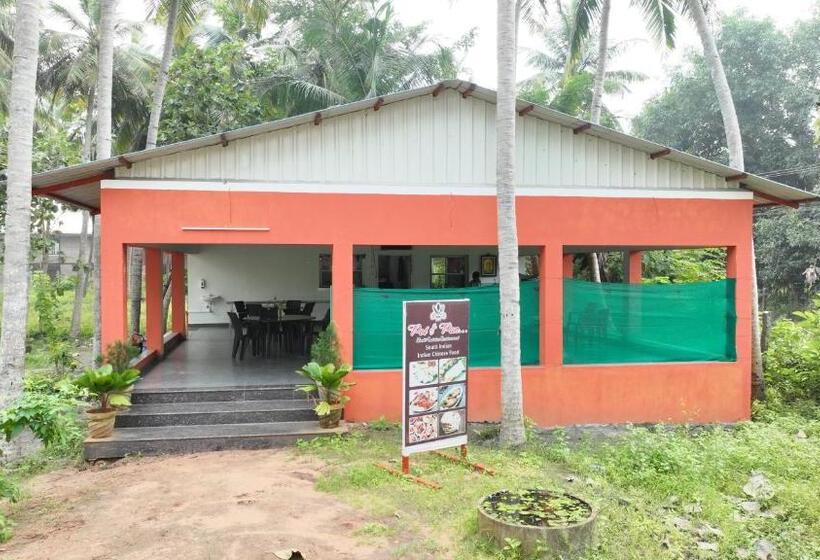 בית מלון כפרי Brindavanam Resort