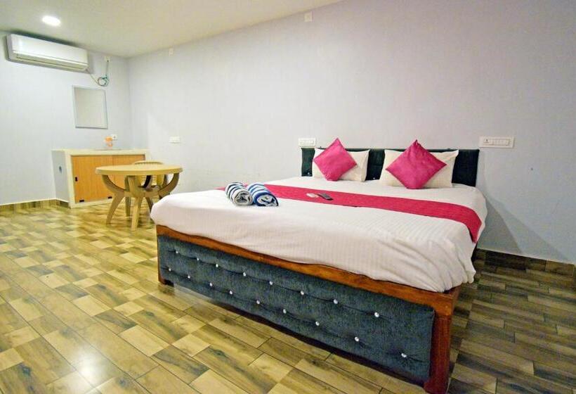 בית מלון כפרי Brindavanam Resort