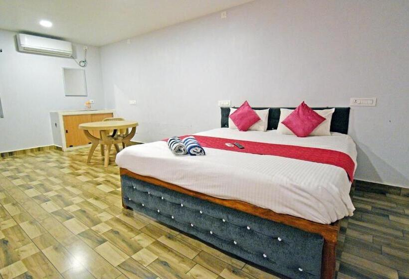 בית מלון כפרי Brindavanam Resort