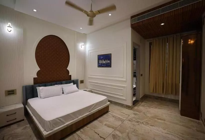 Hotelli Burney Palace