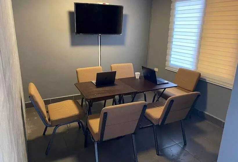 هتل Smart Inn