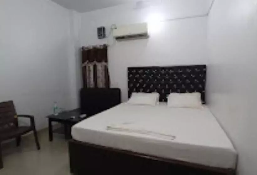 Hotel Yash,dehri