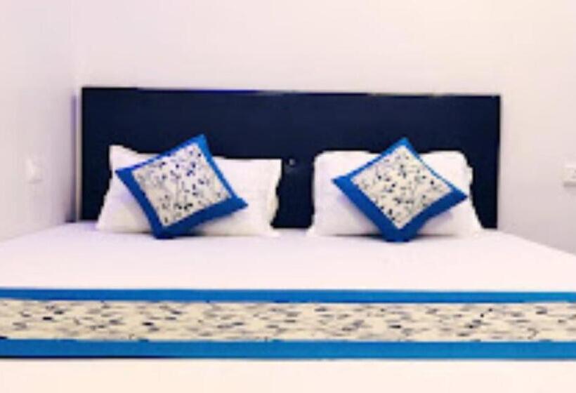 בית מלון כפרי Yash,dehri