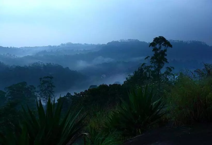 Hotelli Zoz Idukki