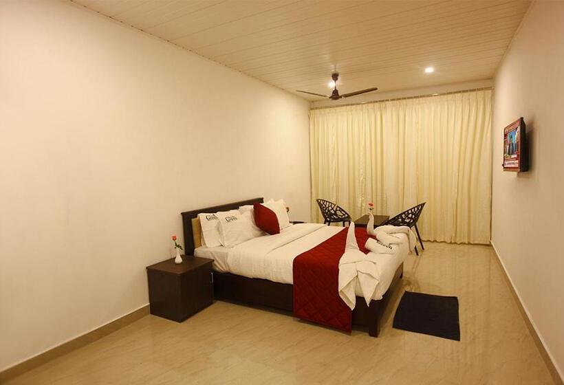 ホテル Zoz Idukki