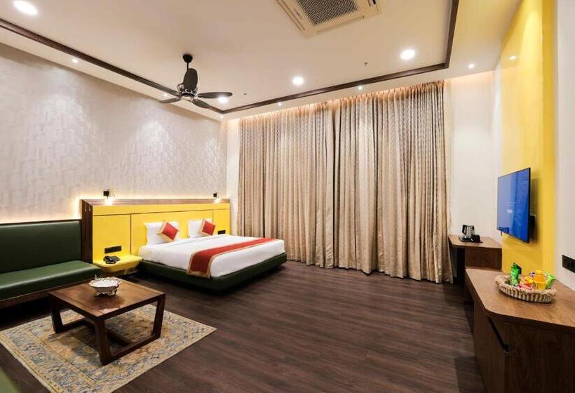 Muhurat Hotel & Resort