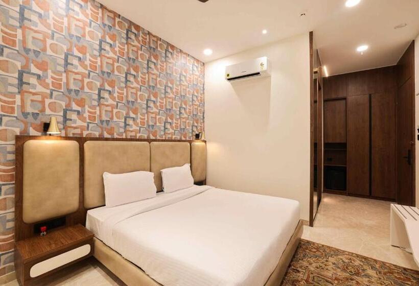 Muhurat Hotel & Resort