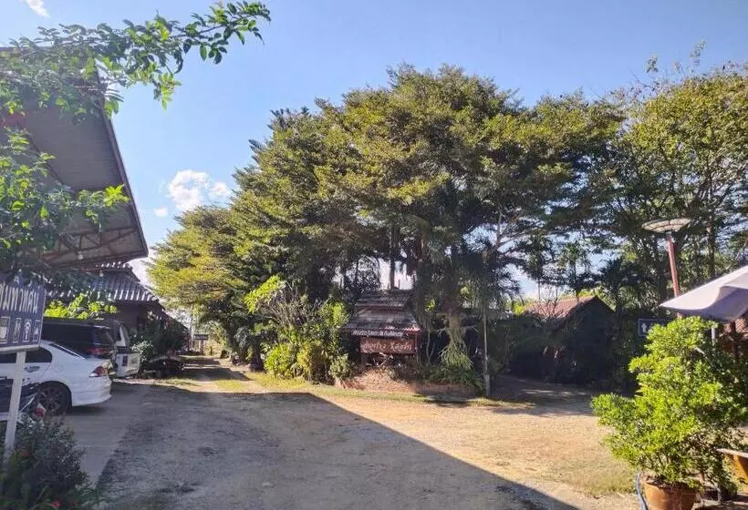 ペンション ต้นพร้าวรีสอร์ท Ton Prao Resort