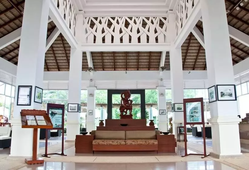 Pod Village By Independence Hotels