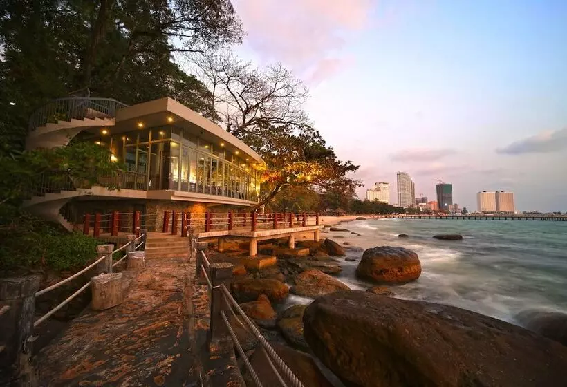 Pod Village By Independence Hotels