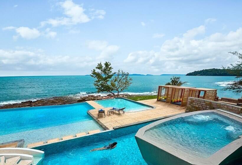 Pod Village By Independence Hotels