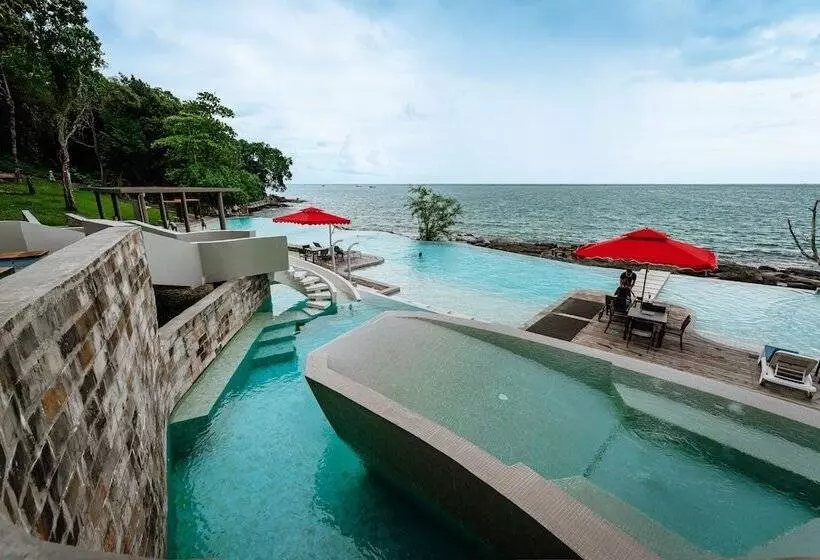 Pod Village By Independence Hotels