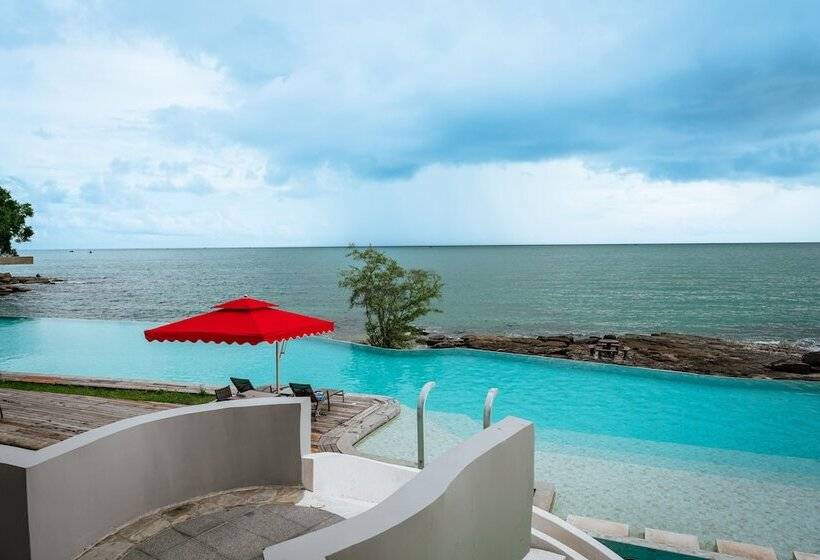 Pod Village By Independence Hotels