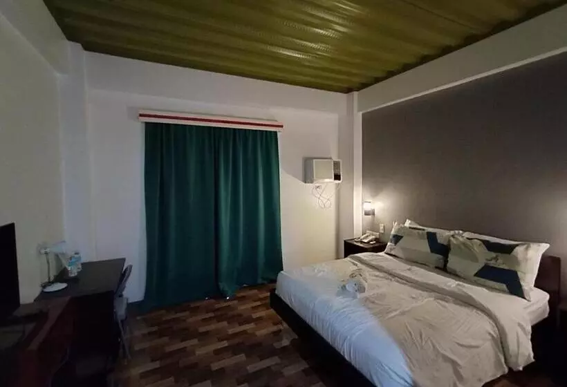 Reddoorz @ Lqj Hotel Old Buswang Kalibo