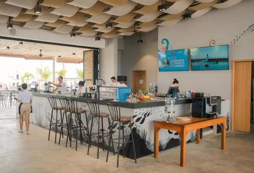 リゾートホテル Summer Bay Beach Club & Cabins Sihanoukville By Preference
