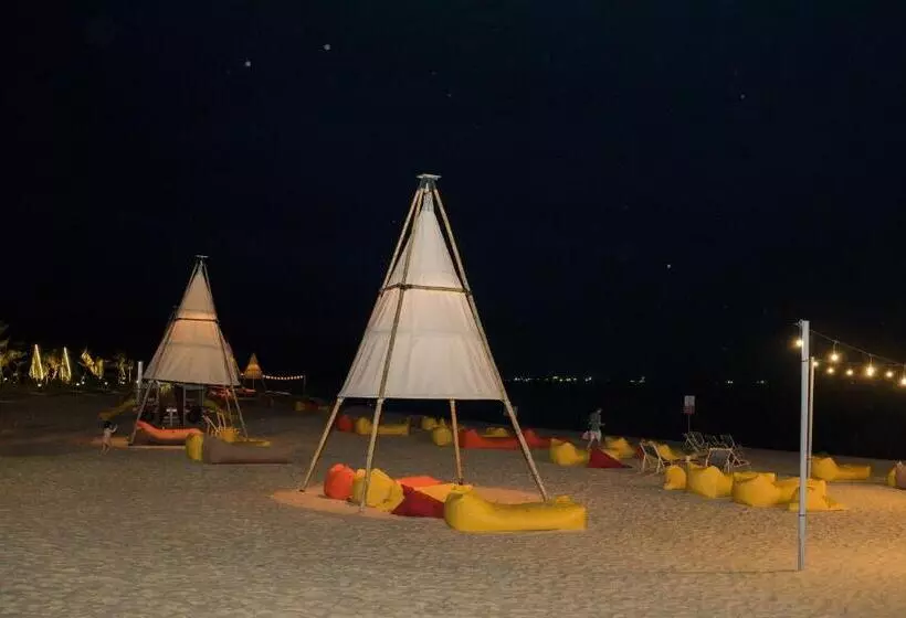 リゾートホテル Summer Bay Beach Club & Cabins Sihanoukville By Preference