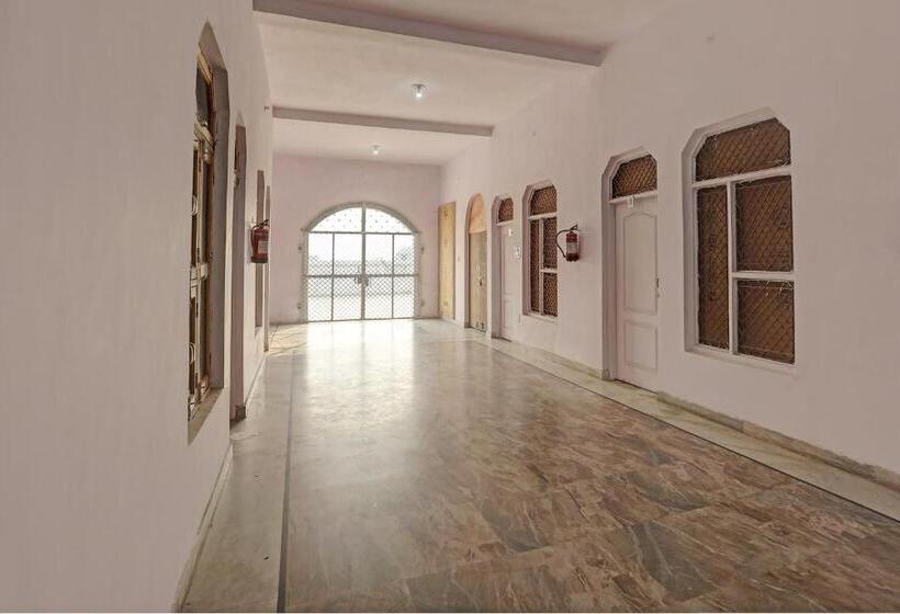 Spot On Hotel Happy Stay