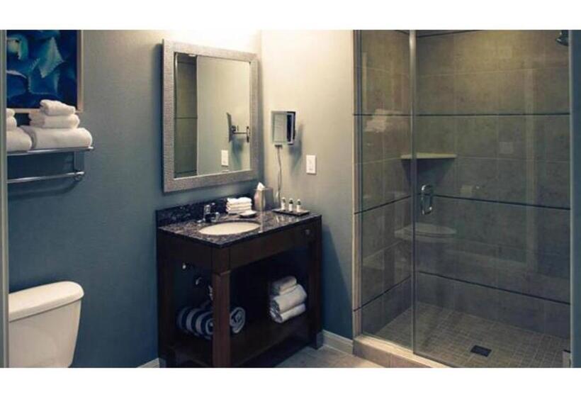 A Luxury Condo Awaits You At The Desert Blue, Moments From The Strip Special Offer Now!