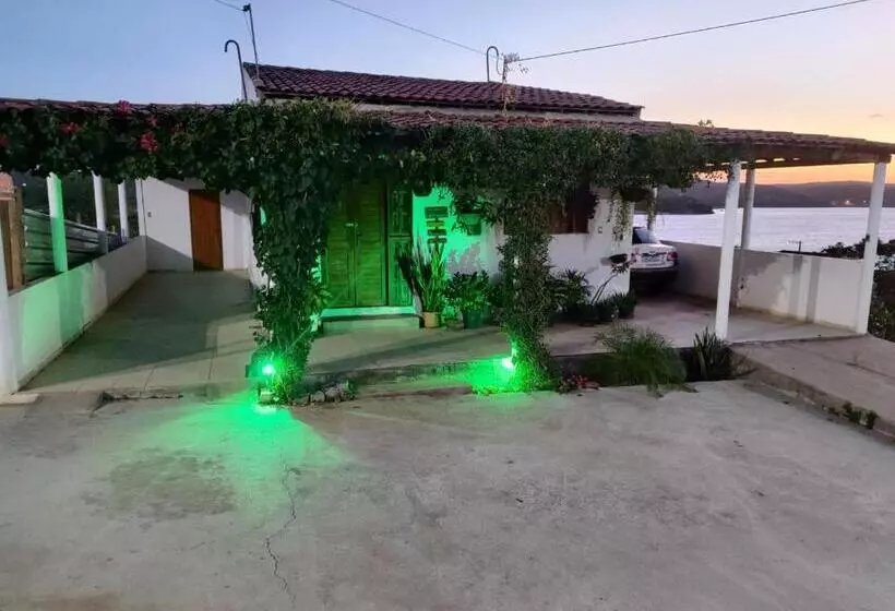 ユースホステル Más Allá Da Casa De Ana