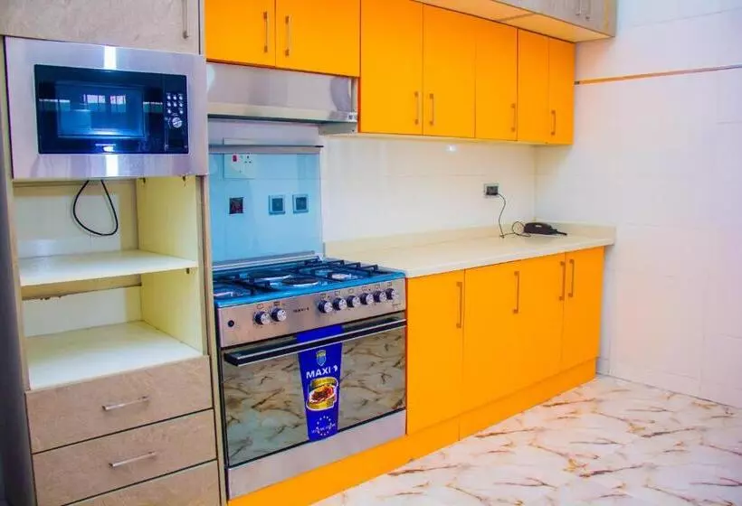 تختخواب و صبحانه 4 Bedroom Villa Marina Duplex Guzape