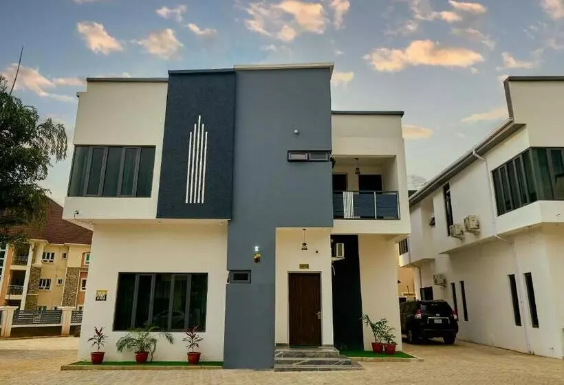 تختخواب و صبحانه 4 Bedroom Villa Marina Duplex Guzape