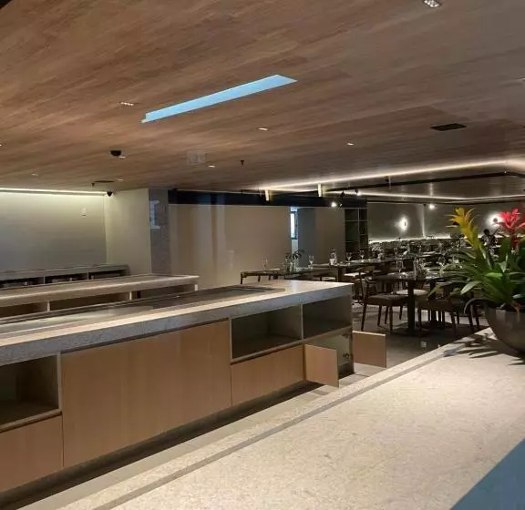 Coral Ritz   Flat Beira Mar