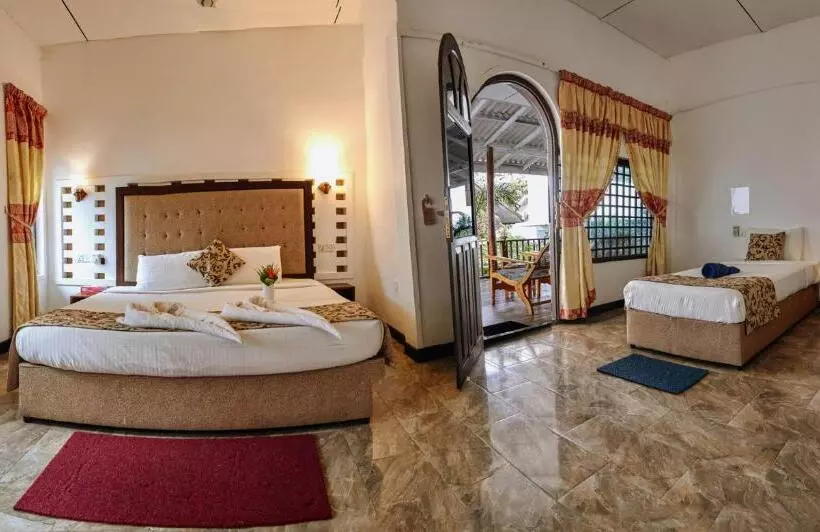 ホテル Arugambay Surf Resort