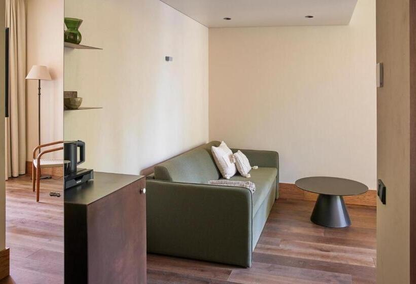 هتل Monist Boutique By Spa Vilnius