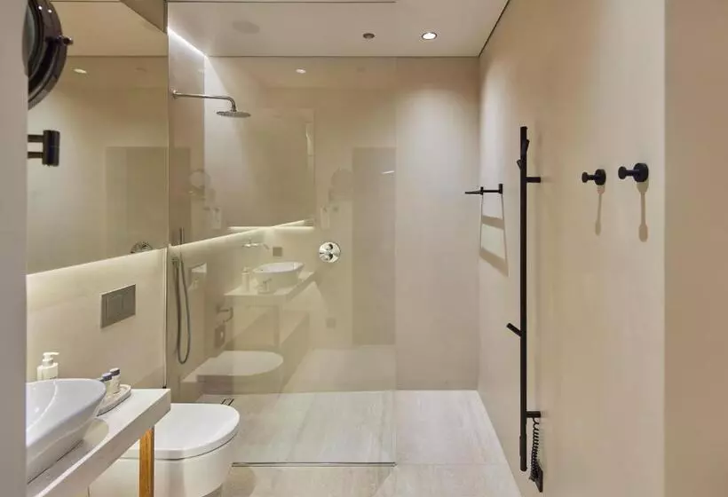 هتل Monist Boutique By Spa Vilnius